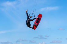 Load image into Gallery viewer, Infinity V4 - Lightwind Twintip Ozone Kites