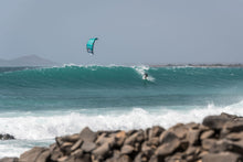 Load image into Gallery viewer, REO V6: Pure Wave Riding Ozone kites buy at Kingzspot Fast kites very depower super light allula best wave kite