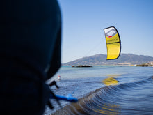 Carregar imagem no visualizador da galeria, CATALYST V3 Ozone Kites The Art of Progress Shop at Kingzspot 
