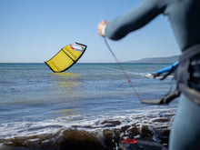Carregar imagem no visualizador da galeria, CATALYST V3 Ozone Kites The Art of Progress Shop at Kingzspot 
